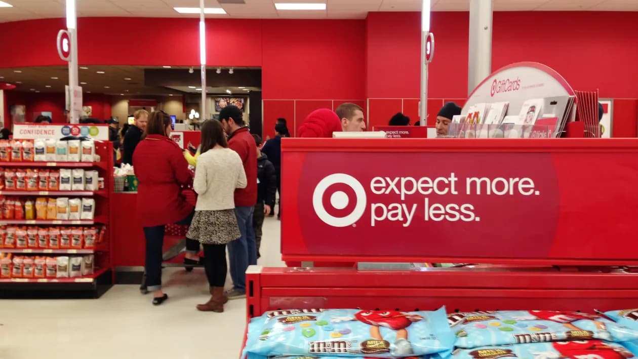 Target Expect More. Pay Less. Marketing Campaign